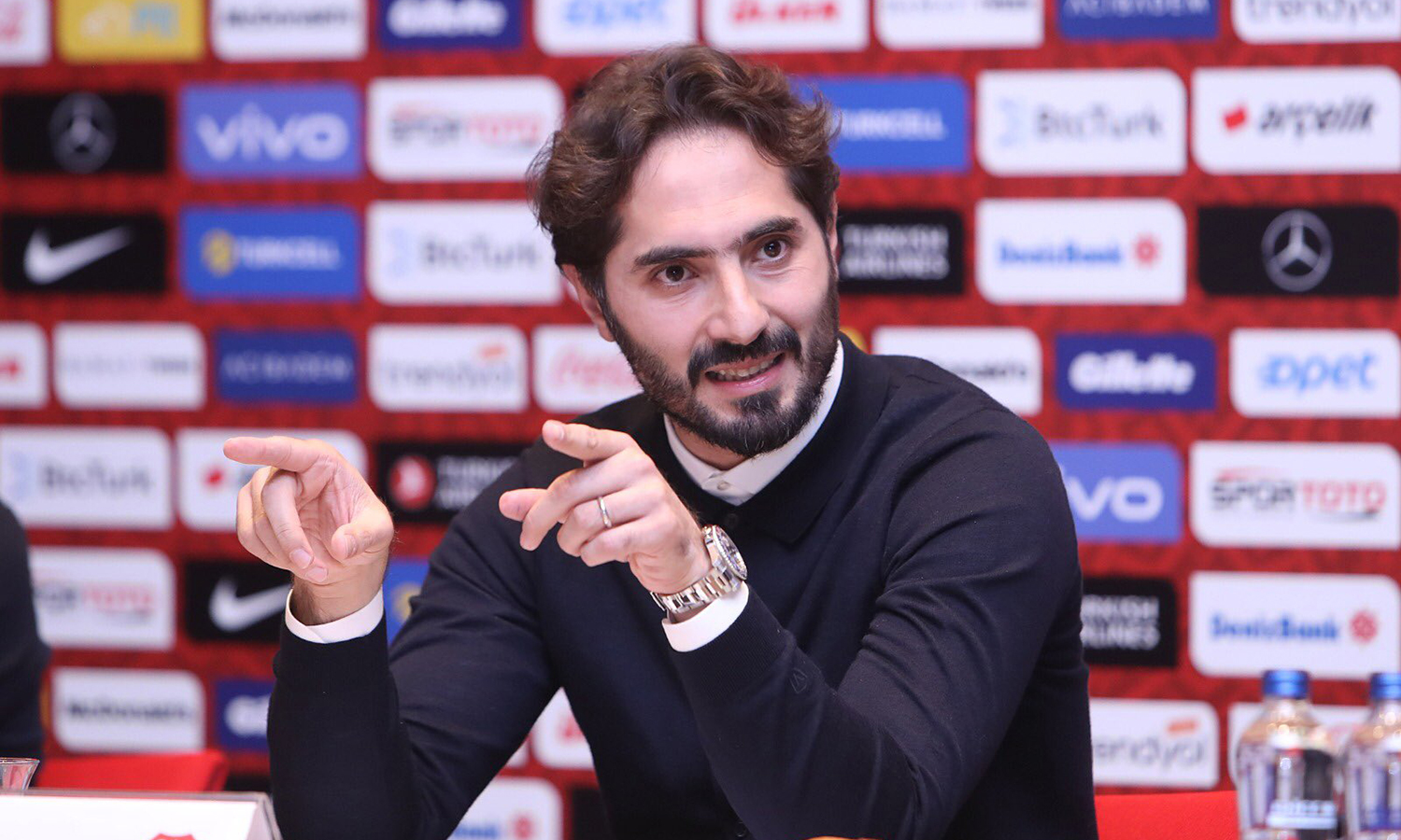Kral Burak Tahtı Bıraktı, Hamit 'Ama Haklıydı!' Diye Koro Kurdu!