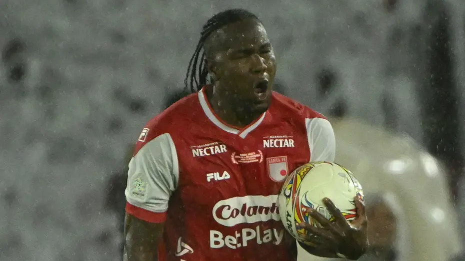 Sen ne yaptın Rodallega! Hıçkıra hıçkıra ağlayarak attığı gol sonrası ülkede kıyamet koptu - 2