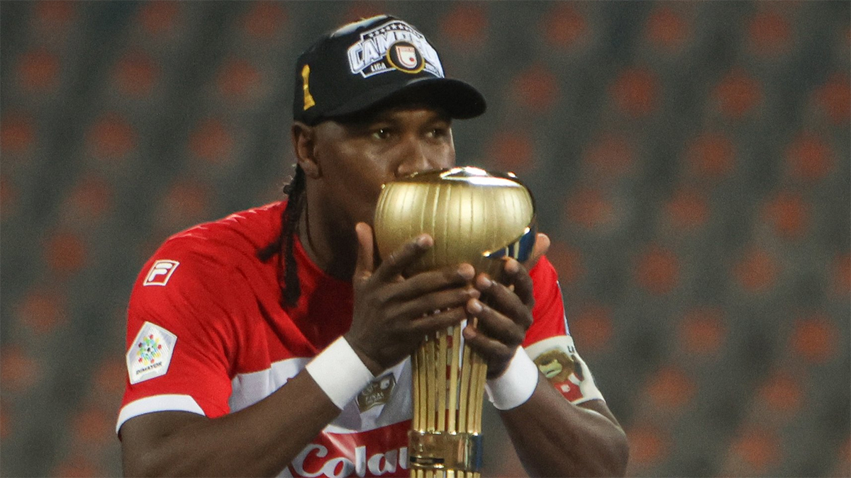 Sen ne yaptın Rodallega! Hıçkıra hıçkıra ağlayarak attığı gol sonrası ülkede kıyamet koptu