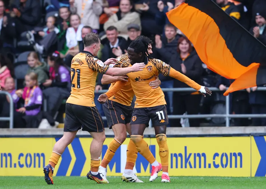 Hull City'nin yenilmezlik serisi evinde sona erdi