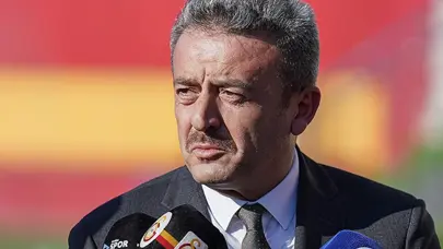 İbrahim Hatipoğlu rekor geliri böyle duyurdu: "İki rakibimizin toplamından 300 milyon lira fazla" İbrahim Hatipoğlu rekor geliri böyle duyurdu: "İki rakibimizin toplamından 300 milyon lira fazla"