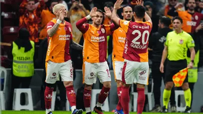 İlk yarının lideri Aslan: Galatasaray evinde kazandı İlk yarının lideri Aslan: Galatasaray evinde kazandı