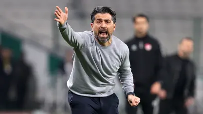 İlhan Palut: "Her şeyden önce 3 puan çok önemli"