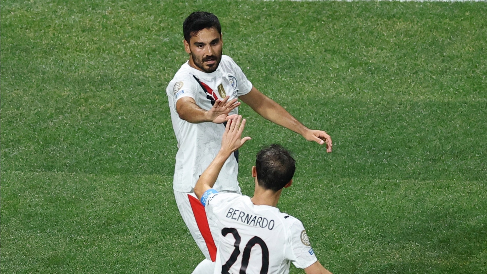 İlkay Gündoğan 2 golle yıldızlaştı, Manchester City farka koştu