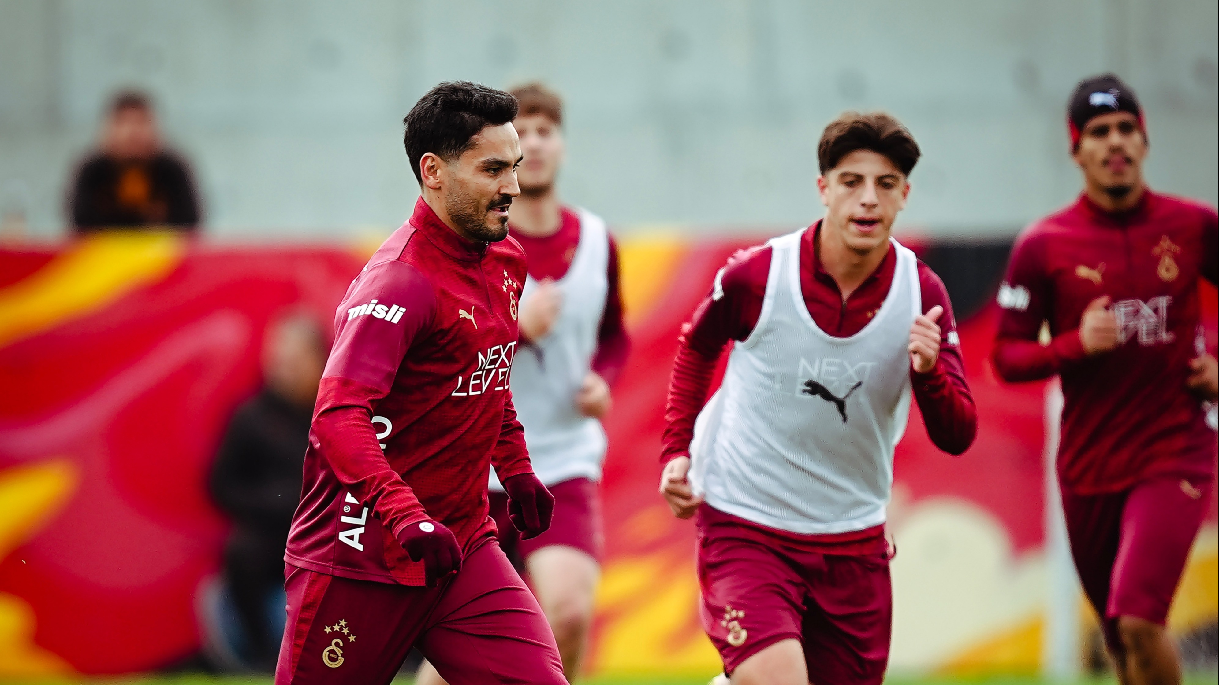 Galatasaray'da Büyük Sır Çözüldü: Meğer Maç Öncesi Antrenman Yapılıyormuş!