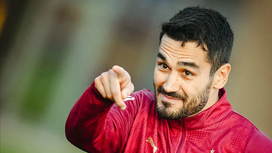 Okan Buruk aradığını İngiltere'de buldu: 6 numara Premier Lig'den geliyor - 2