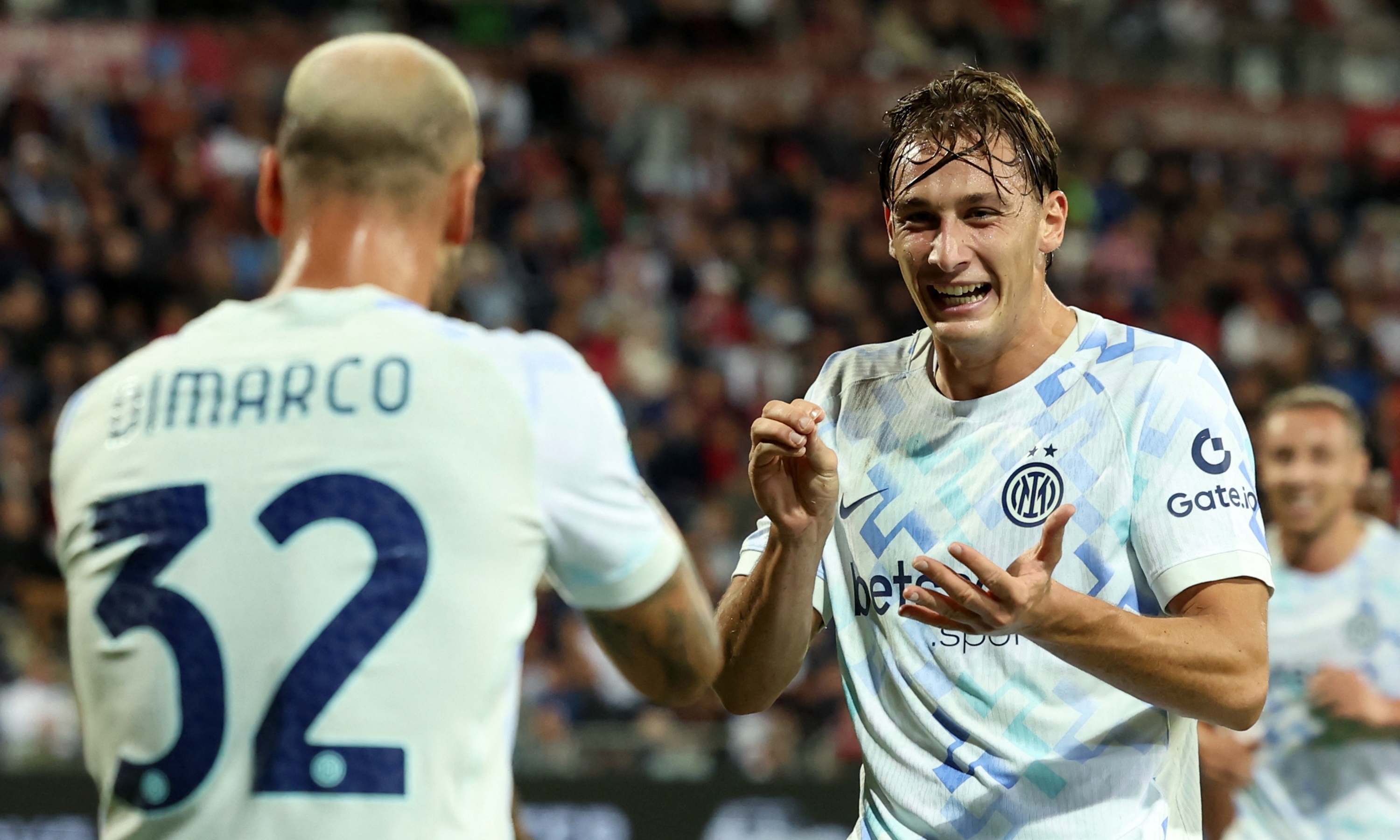 Inter Güldü, Hakan Çalhanoğlu Döktürdü, Semih Kılıçsoy Maçı En Keyifli Yerden İzledi!