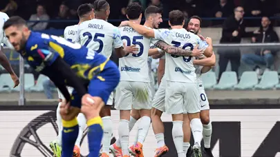 Açan bir daha bakıyor: Hakan Çalhanoğlu'nun asistinde Puskas Ödülü'ne aday gol Açan bir daha bakıyor: Hakan Çalhanoğlu'nun asistinde Puskas Ödülü'ne aday gol