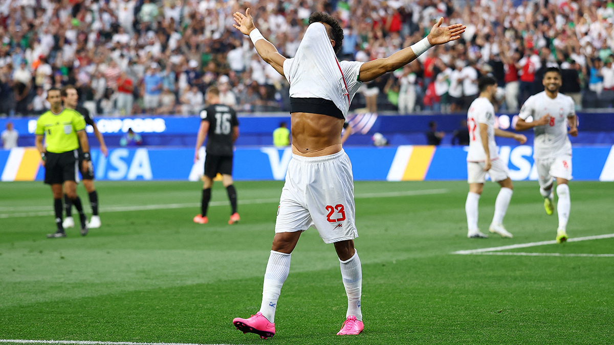 İranlı futbolcunun gol sevinci olay oldu! Maç biter bitmez nedenini açıkladı