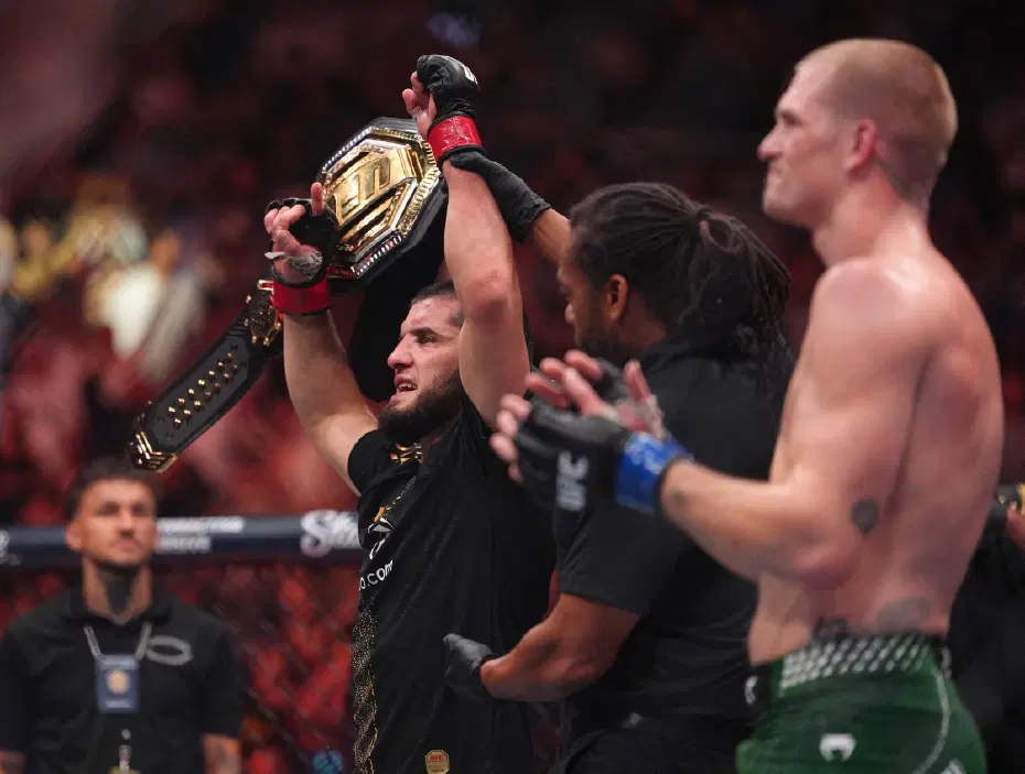 UFC'de bu sabah tarih yazıldı! Islam Makhachev - Ian Garry dövüşünde rekor kırdıran galibiyet - 3