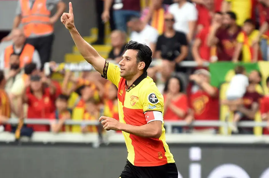 Göztepe ile Trabzonspor jübile maçında karşılaşıyor