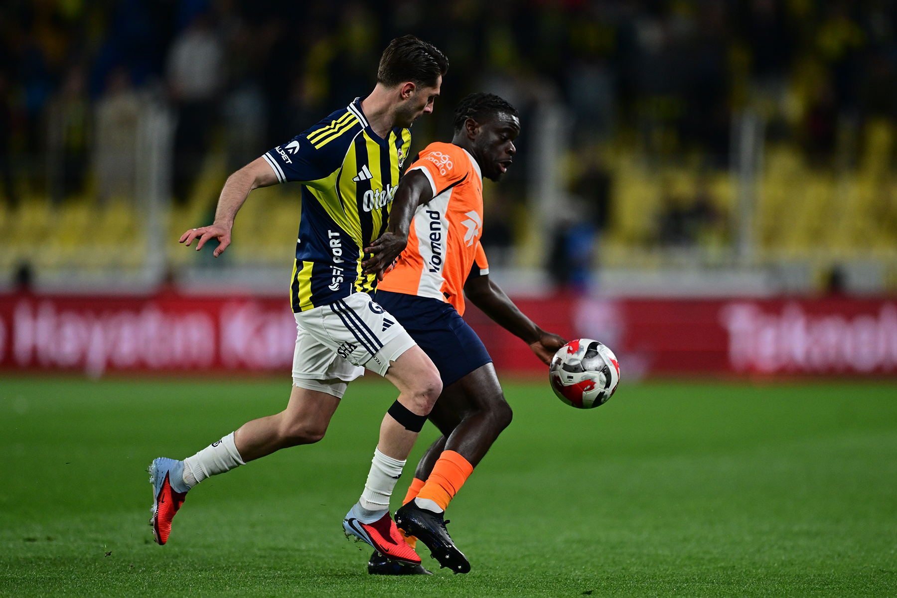 Fenerbahçe-Başakşehir (Canlı anlatım)