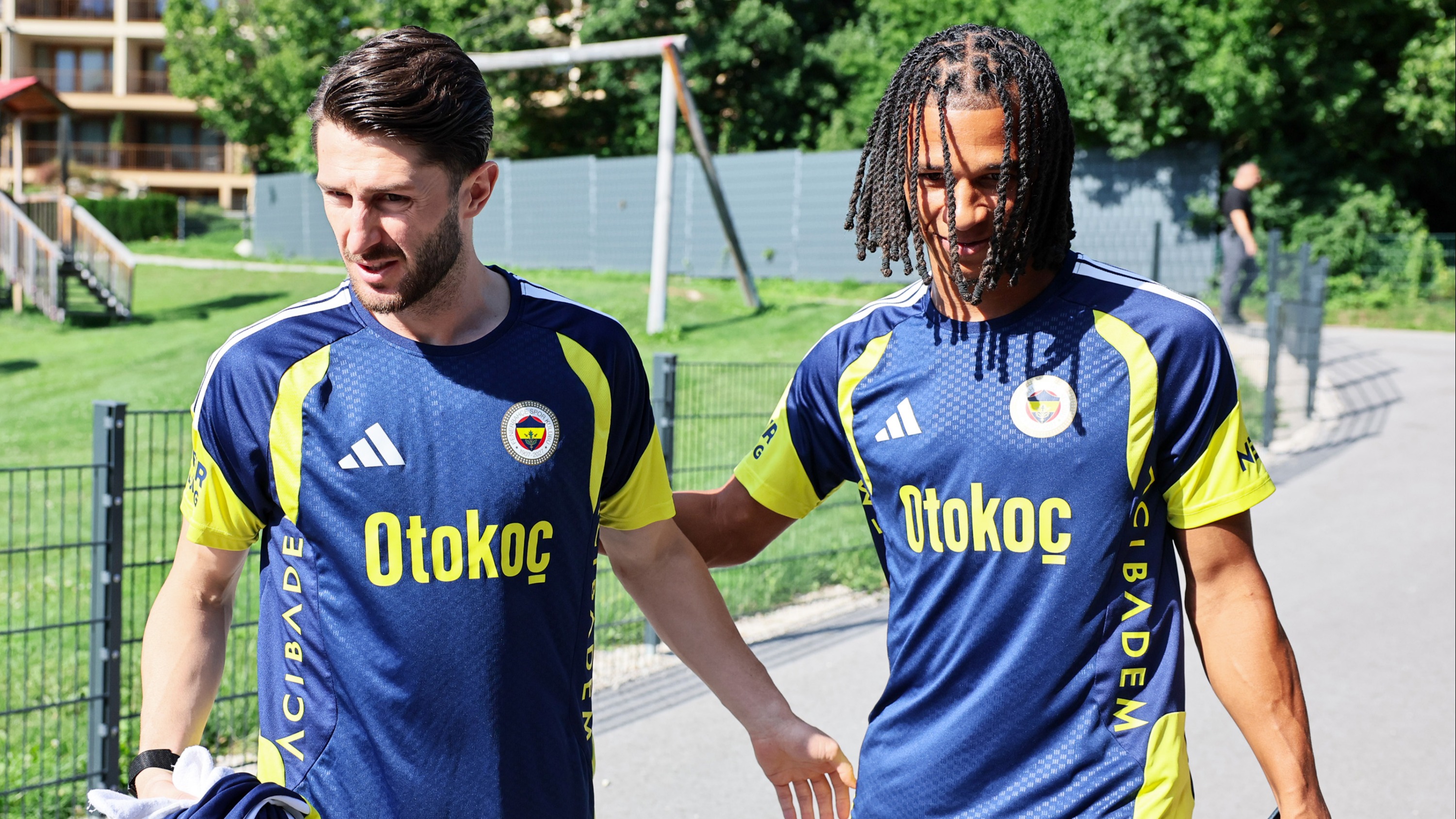 Fenerbahçe, Nathan Ake'ye kavuştu