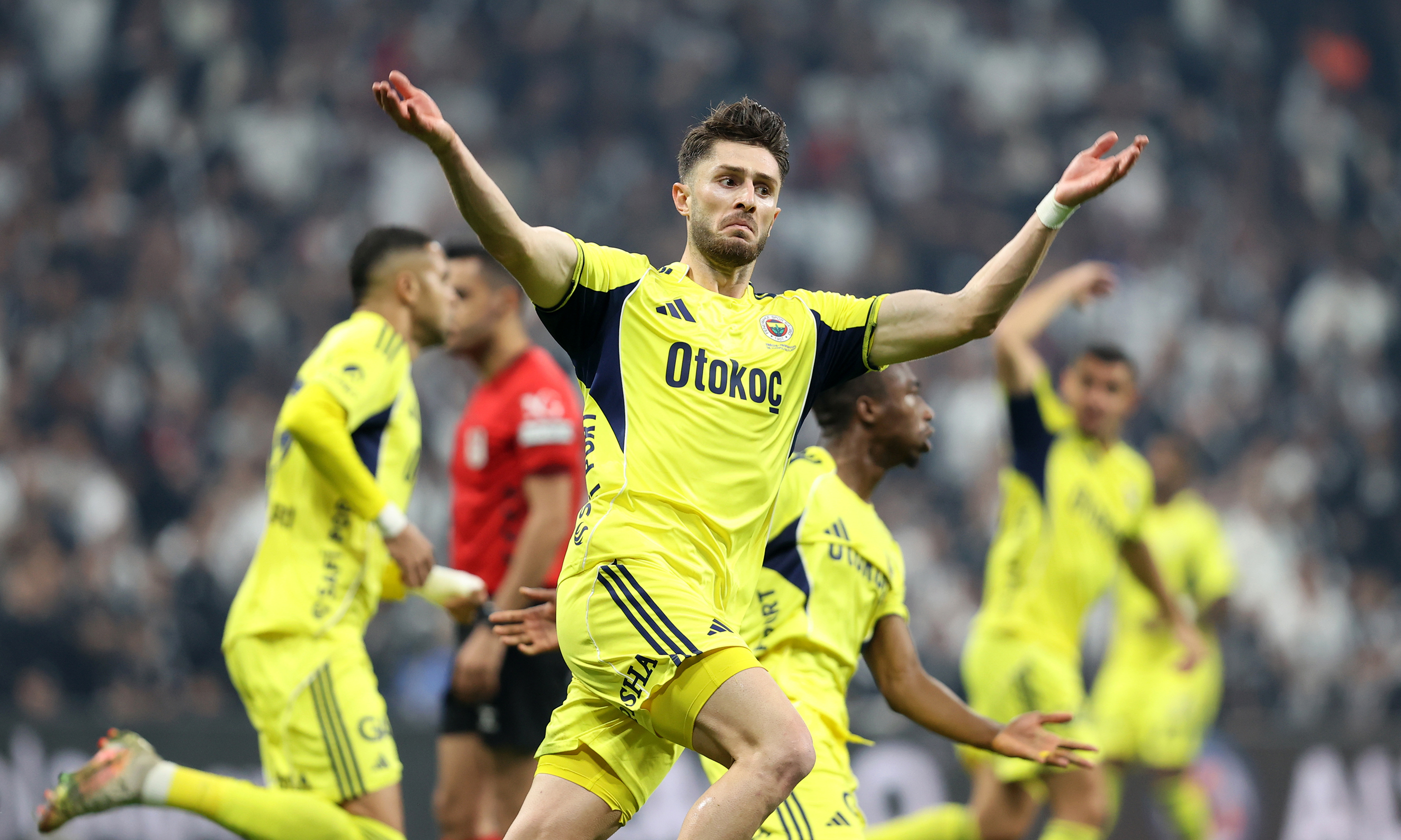 İsmail Yüksek, Fenerbahçe kariyerinde bir ilki yaşadı