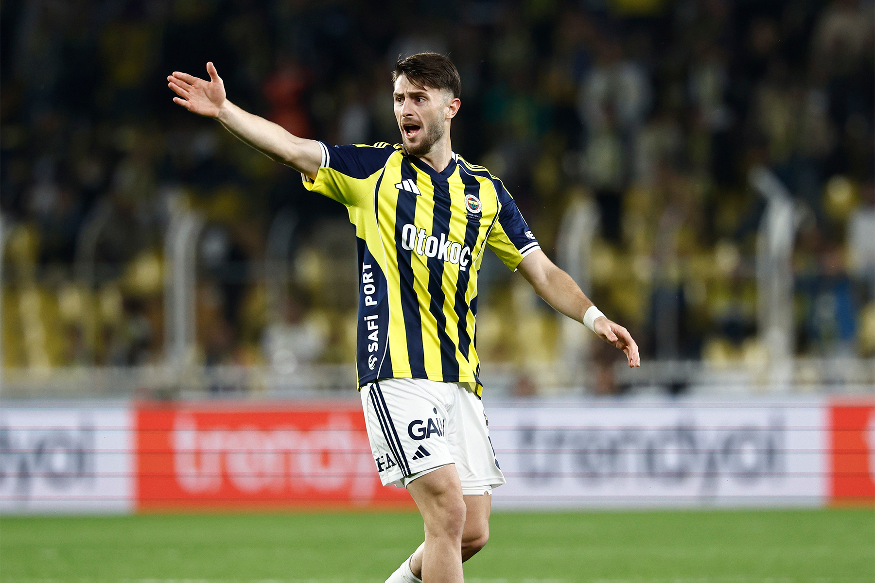 Fenerbahçe'de 'Beyaz Sayfa' Açıldı: İsmail Yüksek'e Göre Lig Eylül'de Değil, Şimdi Başladı!