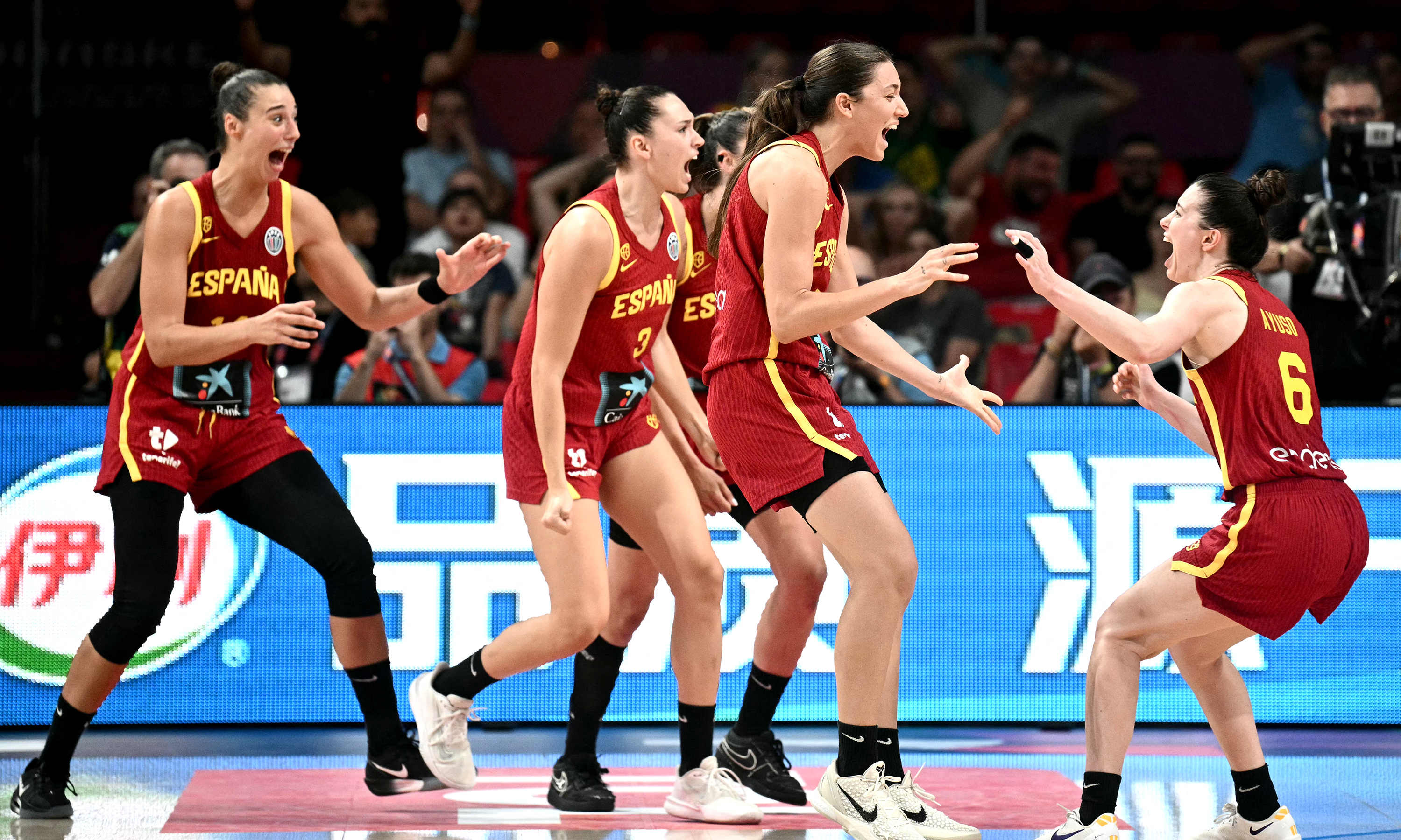 EuroBasket'te ilk finalist İspanya