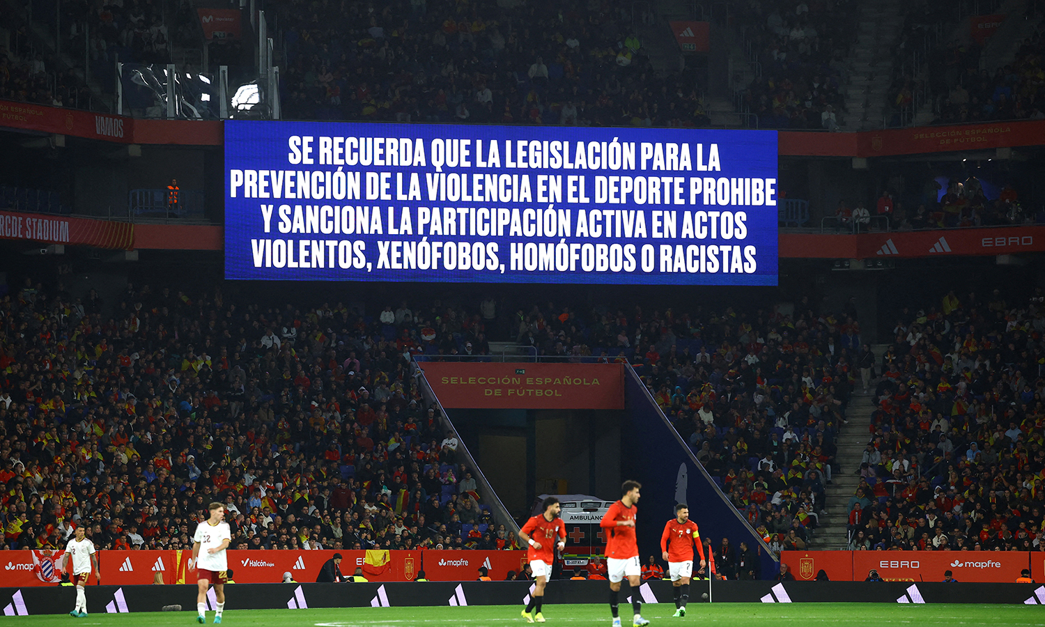 FIFA çirkin tezahürata soruşturma açtı