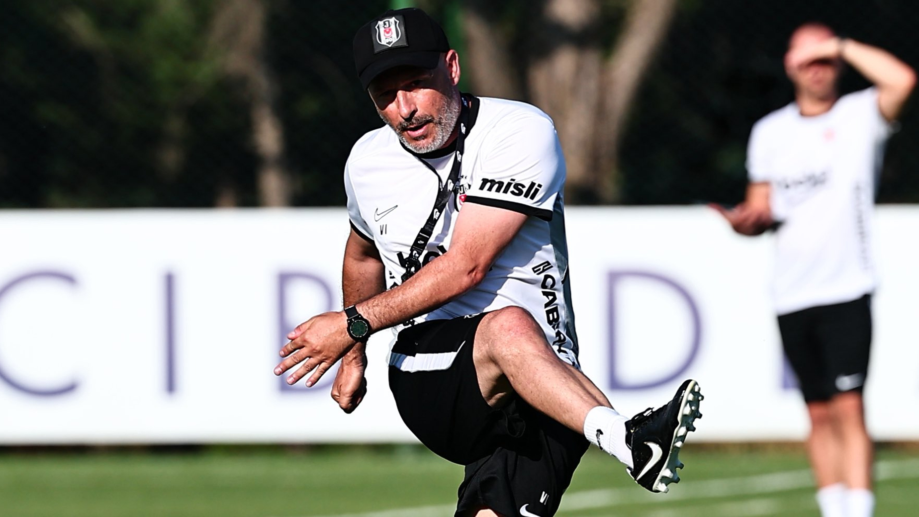 Beşiktaş, Vincenzo Italiano yönetiminde yeni sezona hazırlanıyor