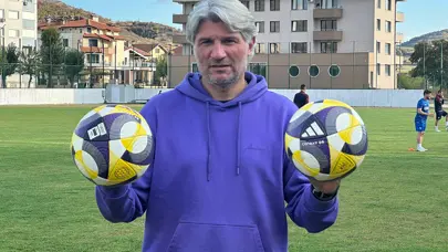 Fenerbahçe'nin eski futbolcusu, Türkiye'den gelen teklifleri reddediyor