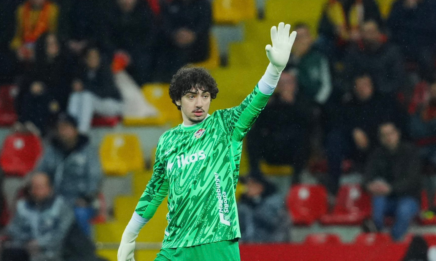 Jankat Yılmaz, Galatasaray'da kalacak mı? Geleceğiyle ilgili net konuştu