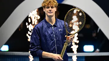 Finalde Carlos Alcaraz’ı yenen Jannik Sinner, 6 milyon dolarlık ödülü kaptı