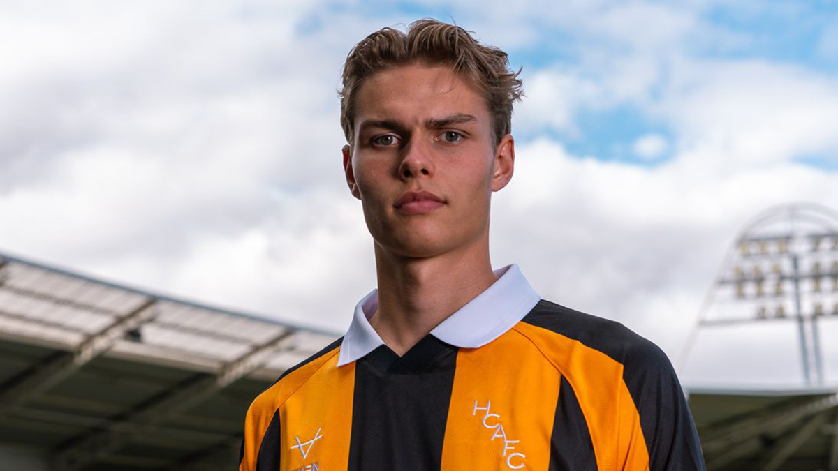 Hull City 6. transferini resmen açıkladı! 5 yıllık imzayı attı, bonservisi belli oldu