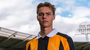 Hull City 6. transferini resmen açıkladı! 5 yıllık imzayı attı, bonservisi belli oldu