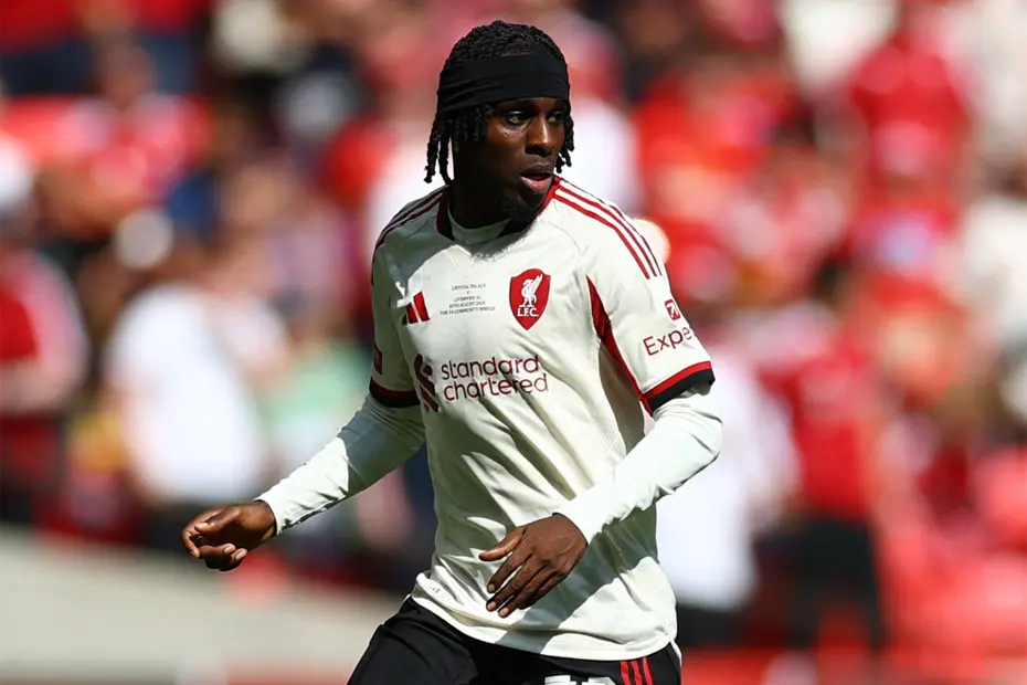 Liverpool'a yeni transferinden kötü haber geldi - 2