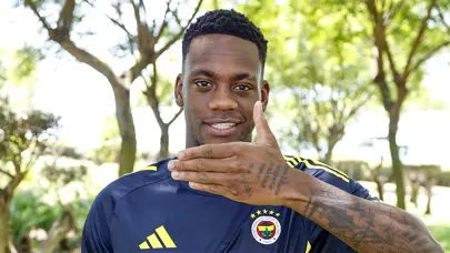 Galatasaray'dan Jhon Duran'ın elini kolunu bağlayan istek Galatasaray'dan Jhon Duran'ın elini kolunu bağlayan istek