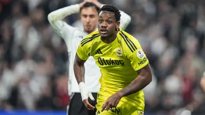 Fenerbahçe'de Galatasaray maçı için flaş karar: Jhon Duran affını isteyip gitmedi Fenerbahçe'de Galatasaray maçı için flaş karar: Jhon Duran affını isteyip gitmedi