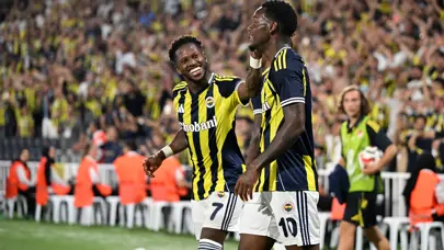 Feyenoord, Kadıköy'den çıkamadı:
Fenerbahçe evinde 5 golle turladı