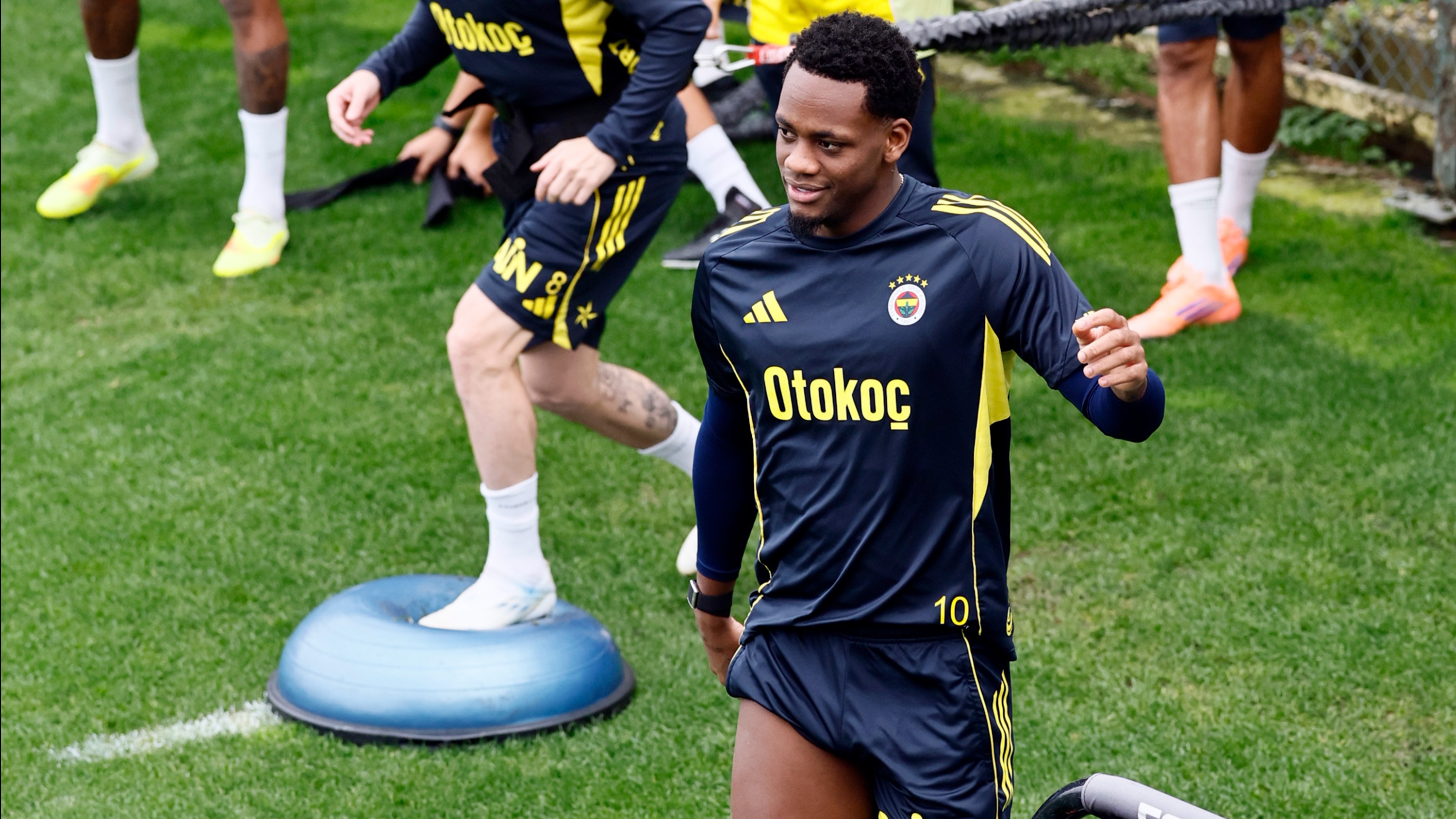 Fenerbahçe'de Çaykur Rizespor mesaisi devam ediyor