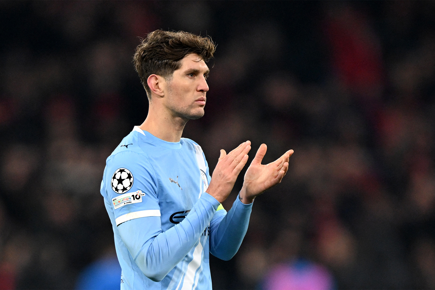 Transfer Çılgınlığı: Stones Uzay Gemisiyle Mi Geliyor, Guirassy Pazarlıkta mı Kayboldu?