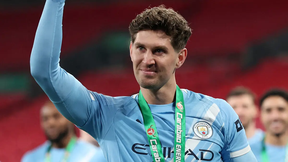 John Stones Inter ile sözleşme imzaladı