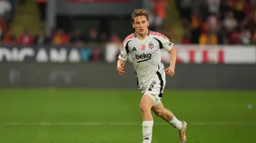 Beşiktaş'ta ayrılık: "Kulüp bul" denildi