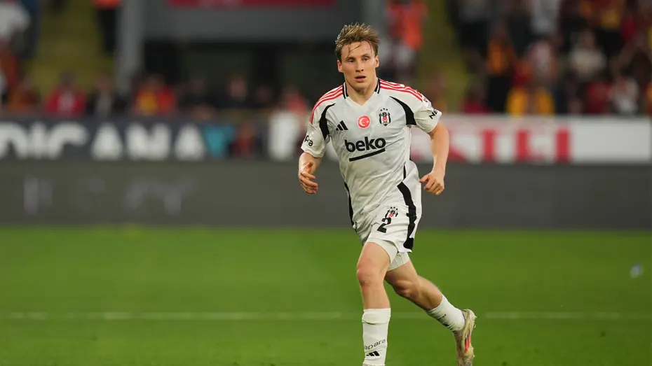 Sergen Yalçın 2 futbolcuyu takımda görmek istemiyor: Yönetim sözleşmelerini feshediyor - 2 Sergen Yalçın 2 futbolcuyu takımda görmek istemiyor: Yönetim sözleşmelerini feshediyor - 2