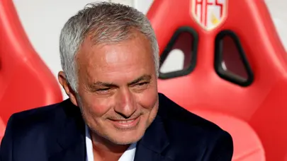 Mourinho, Benfica'da galibiyetle başladı