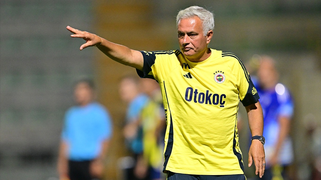 Fenerbahçe'de ayrılığa veto: Jose Mourinho kesinlikle gitmesini istemiyor