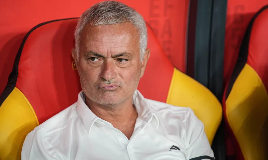 Dünya, Fenerbahçe'nin Mourinho'yu kovmasını konuşuyor: "Türkiye'de büyük bomba" - 13