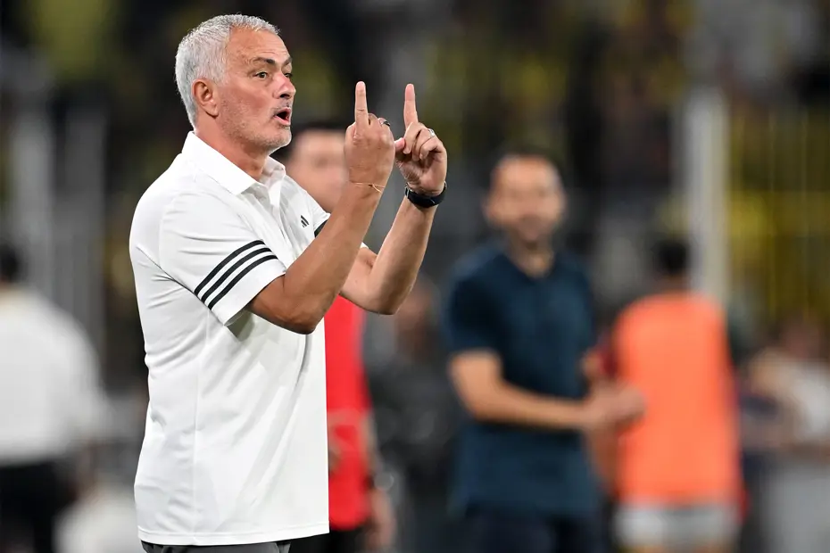 Dünya, Fenerbahçe'nin Mourinho'yu kovmasını konuşuyor: "Türkiye'de büyük bomba" - 12