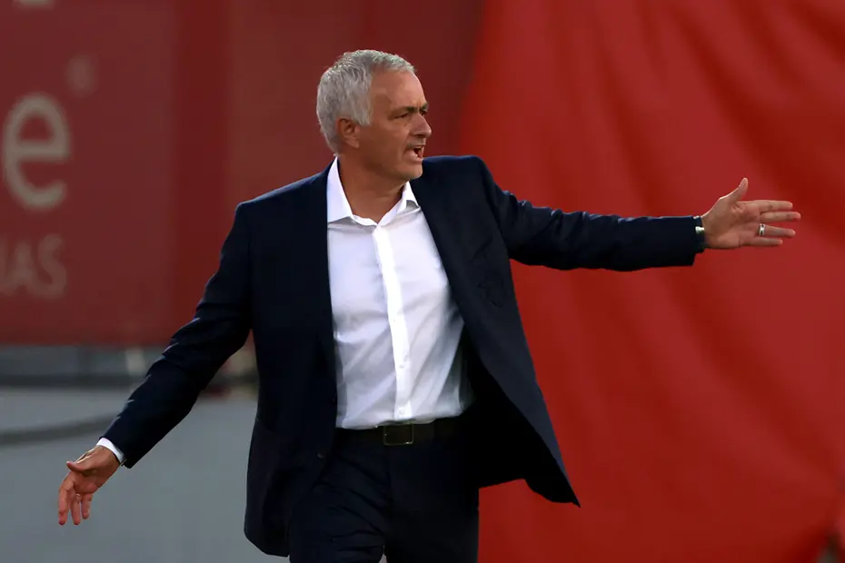 Portekiz'i karıştıran olay sonrası soruşturma başlatıldı: Mourinho'dan ilk açıklama geldi - 4 Portekiz'i karıştıran olay sonrası soruşturma başlatıldı: Mourinho'dan ilk açıklama geldi - 4