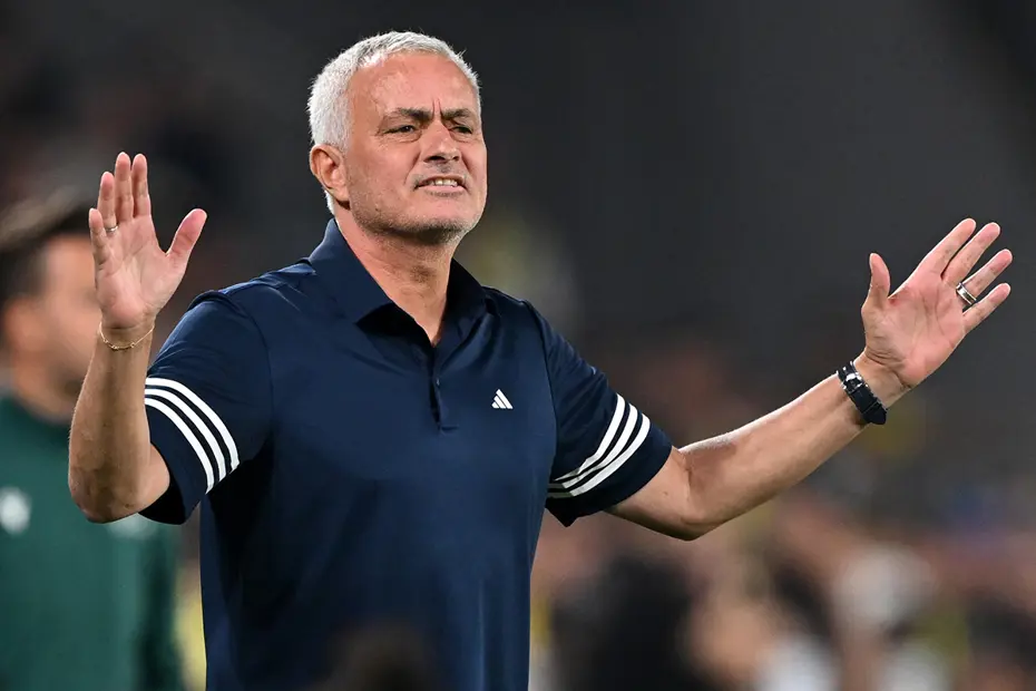 "Birisi Mourinho'ya rakibin 10 kişi kaldığını söylesin" | Spor yazarları Fenerbahçe için ne dedi? - 5