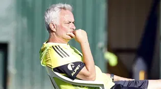Ne yapsalar olmadı: Mourinho 3 ismi geldiği gibi gönderiyor, işte yeni takımları