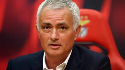 Galatasaray'ın eski yıldızı, Mourinho'nun Fenerbahçe sözlerini eleştirdi: "Utanç verici"