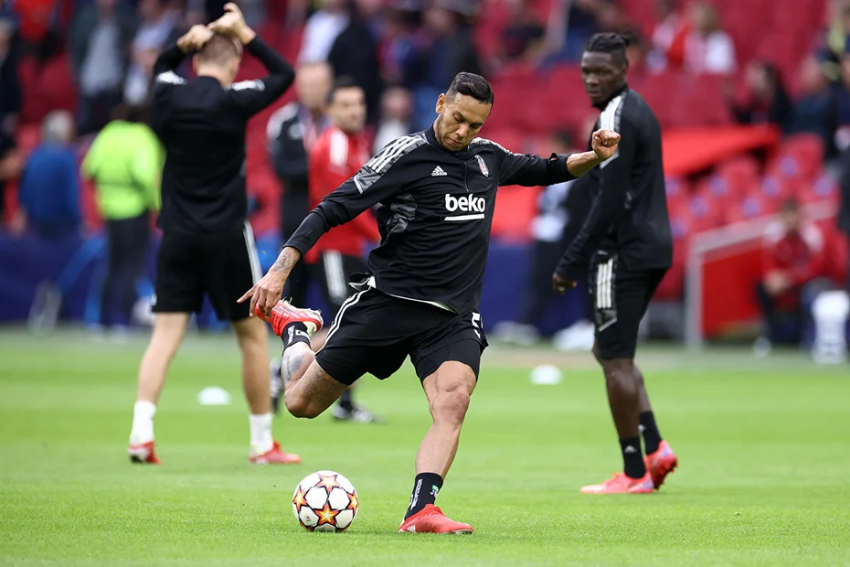 "Ben daha bitmedim" diyen Josef de Souza'ya Süper Lig'den transfer teklifi - 1 "Ben daha bitmedim" diyen Josef de Souza'ya Süper Lig'den transfer teklifi - 1