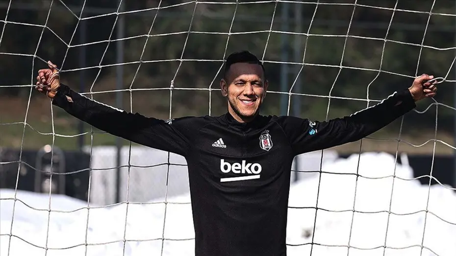 Josef de Souza bizzat duyurdu: Geri dönüyor - 4