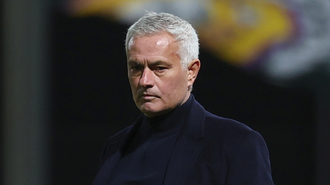 Mourinho önce çıldırdı sonra çıldırttı: Yine olay hareket