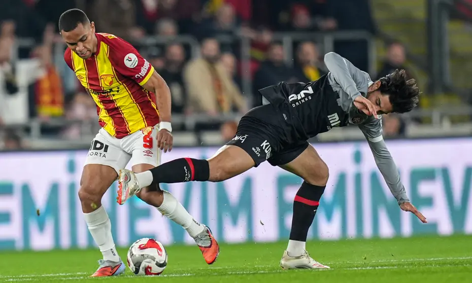 18 milyon euroluk teklif geldi, Göztepe'nin Juan stratejisi ortaya çıktı - 3