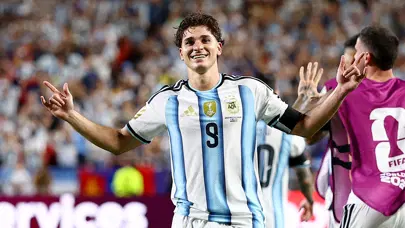 B planında düğmeye basıldı: Barcelona Alvarez'in yerine transfer edeceği ismi buldu B planında düğmeye basıldı: Barcelona Alvarez'in yerine transfer edeceği ismi buldu