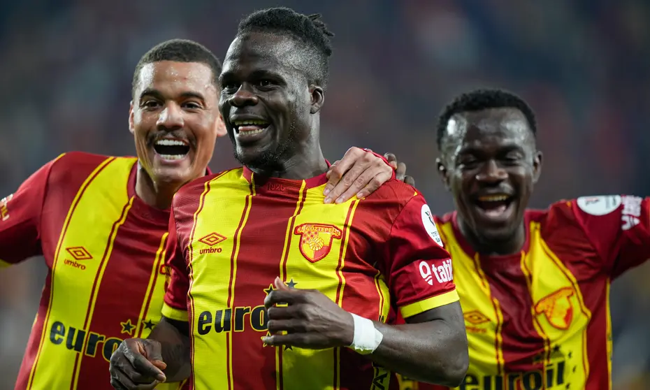 Göztepe zirve takibini bırakmıyor